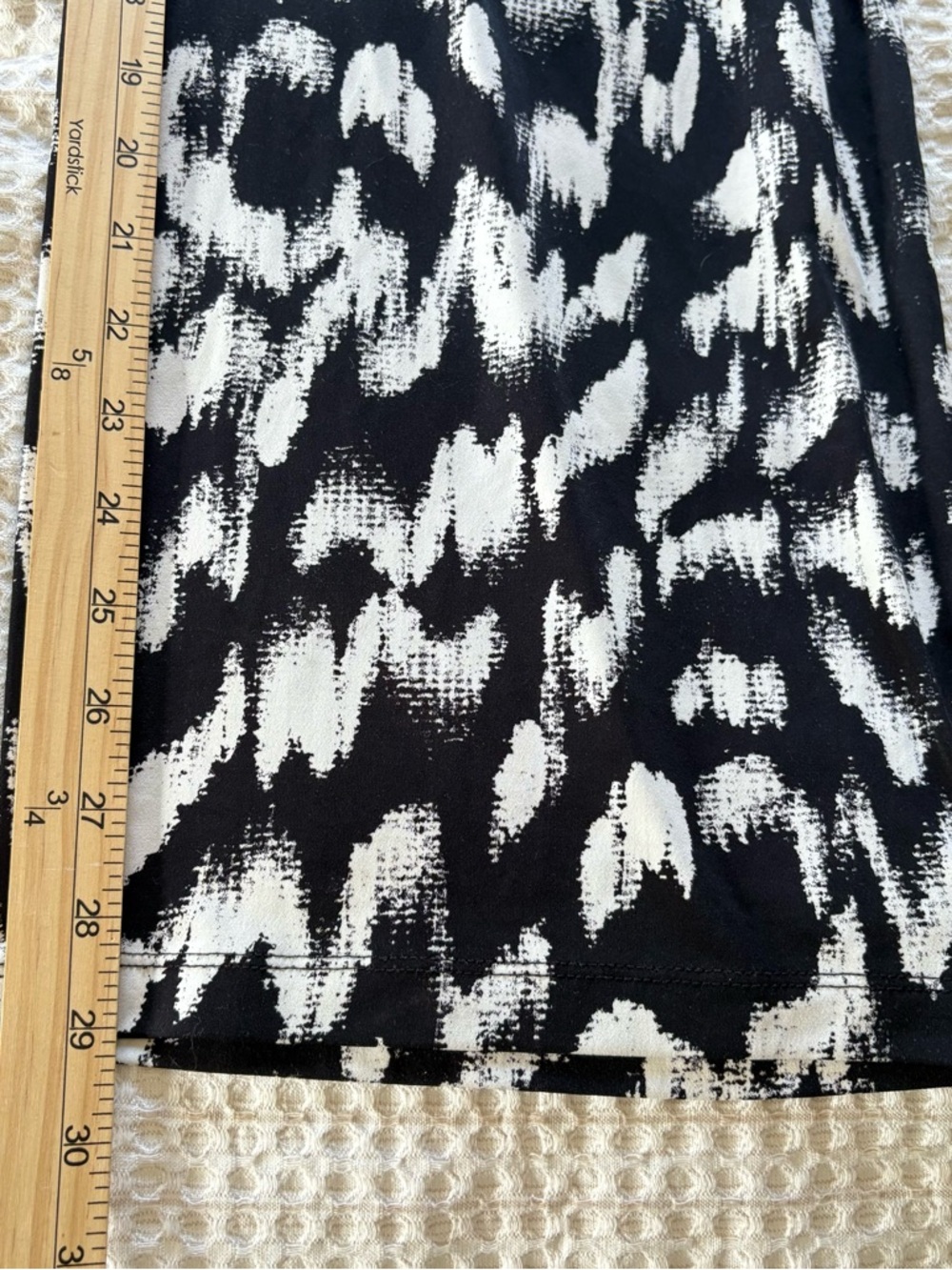 JM Collection Pants Slinky Pull On Boho Aztec Feminine Resort Black Size Medium - Picture 7 of 10